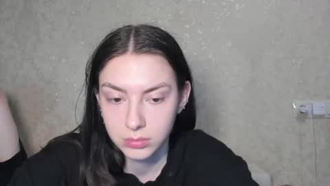 Snapshot of love_lina_muuur chatting on 07-17-26, 08:35 LINA online show from 07-17-26, 08:35