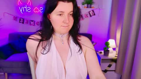 Monika online show from 10-29-25, 10:39