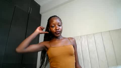 Snapshot of love_miah chatting on 02-21-26, 11:55 Miah online show from 02-21-26, 11:55