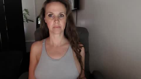 LoVe On  online show from 11-08-25, 09:57