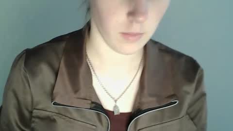 Vivian online show from 11-13-25, 02:27