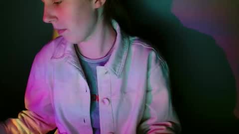 Vivian online show from 02-13-26, 02:13