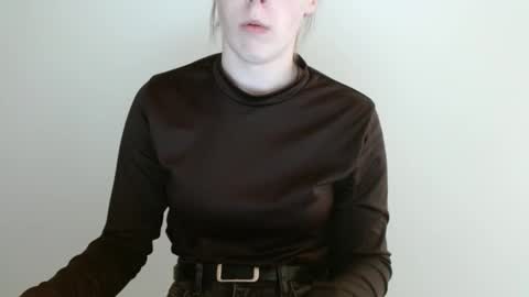 Vivian online show from 04-23-26, 12:40