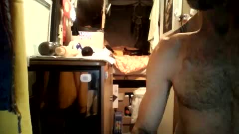 Snapshot of lovefeetcams27 chatting on 10-28-25, 11:07 lovefeetcams27 online show from 10-28-25, 11:07