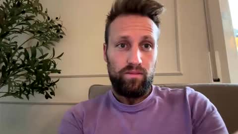 lovefuesse online show from 11-21-25, 07:07