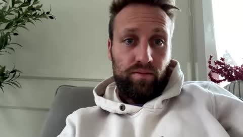 lovefuesse online show from 11-25-25, 08:36