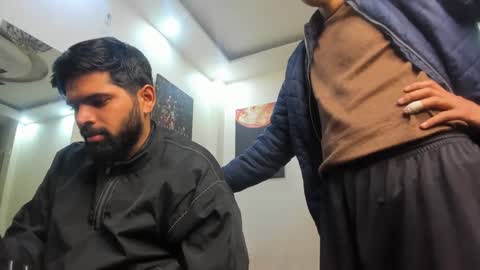 Snapshot of lovehairyindian chatting on 01-29-25, 12:45 Indian hairy online show from 01-29-25, 12:45