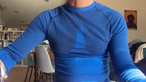 Loveisperfect online show from 03-22-26, 09:45