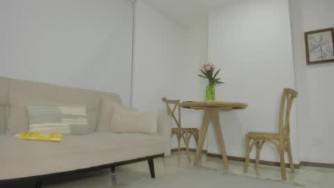 Snapshot of loveit_hermione chatting on 05-07-26, 02:06 Val online show from 05-07-26, 02:06