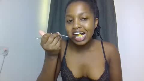 lovelbrownie online show from 04-25-26, 10:40