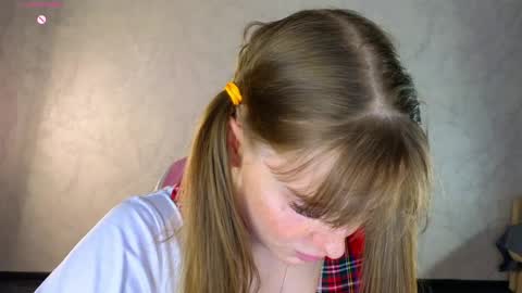 Molly online show from 04-27-26, 05:44