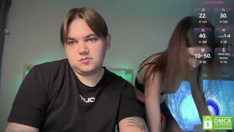 Snapshot of lovelly_mooncouple chatting on 02-05-25, 06:24 Mileena and Oliver online show from 02-05-25, 06:24