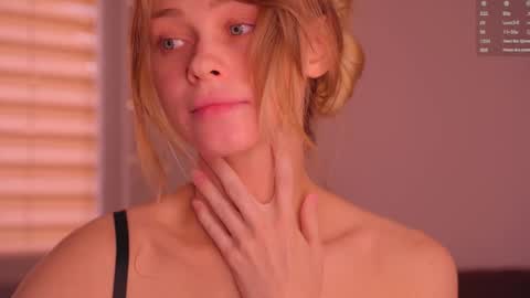 Nelly online show from 11-11-25, 01:22