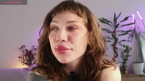 Elsa online show from 03-07-26, 05:37