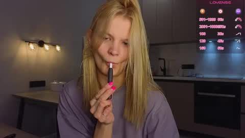 Jenny online show from 04-28-26, 04:17