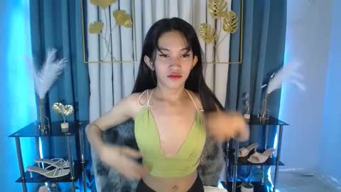 Snapshot of lovely_bellax chatting on 04-12-26, 10:15 BELLA online show from 04-12-26, 10:15