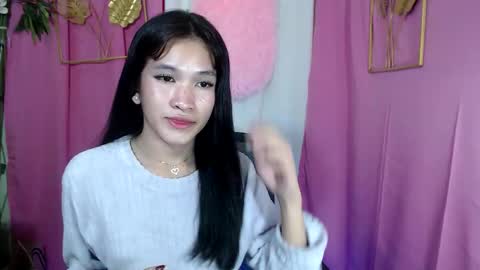 Snapshot of lovely_bellax chatting on 05-16-26, 10:36 BELLA online show from 05-16-26, 10:36