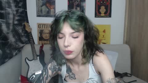 Snapshot of lovely_cass chatting on 02-03-25, 08:46 Cassie online show from 02-03-25, 08:46