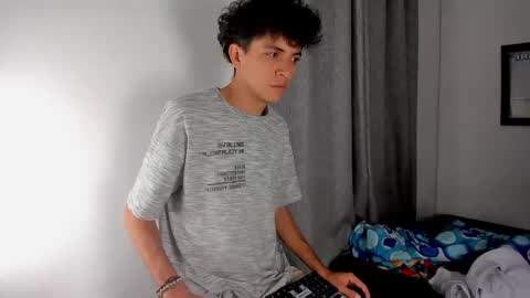 Snapshot of lovely_horny713 chatting on 04-19-26, 09:50 Salo online show from 04-19-26, 09:50