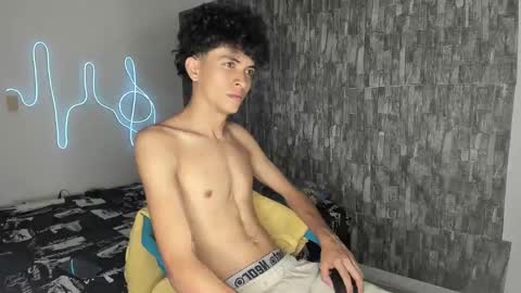 Snapshot of lovely_horny713 chatting on 05-01-26, 11:15 Salo online show from 05-01-26, 11:15
