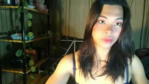 lovely_krizzy online show from 02-18-26, 11:17