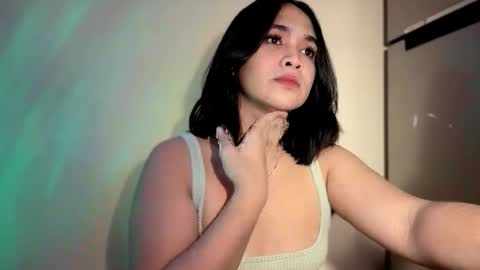 Snapshot of lovely_kurtny04 chatting on 11-09-25, 12:58 LOVE online show from 11-09-25, 12:58