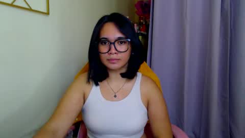 Snapshot of lovely_kurtny04 chatting on 11-19-25, 06:02 LOVE online show from 11-19-25, 06:02