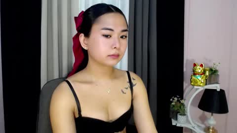 Snapshot of lovely_maria_x chatting on 03-07-25, 08:13 Maria online show from 03-07-25, 08:13