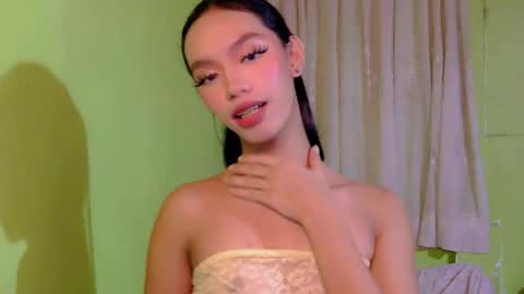 Snapshot of lovely_nephi_intown chatting on 03-04-26, 04:02 lovely_nephi_intown online show from 03-04-26, 04:02