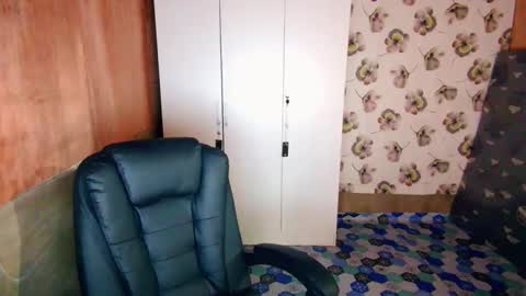 lovely_ricaxxx online show from 10-17-25, 07:55