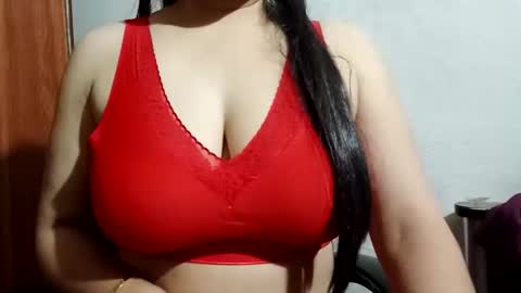 Snapshot of lovely_sweet_girl chatting on 04-05-26, 02:42 katrina follow me guys online show from 04-05-26, 02:42