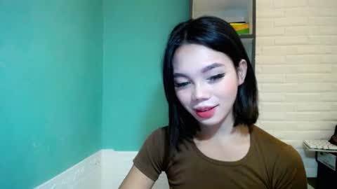 Snapshot of lovely_thea_xoxo chatting on 07-22-26, 11:35 Thea online show from 07-22-26, 11:35