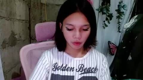 Snapshot of lovely_thea_xoxo chatting on 08-03-26, 09:04 Thea online show from 08-03-26, 09:04