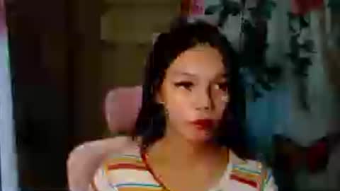 Snapshot of lovely_thea_xoxo chatting on 08-04-26, 08:17 Thea online show from 08-04-26, 08:17