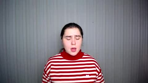 Snapshot of lovelyangel_xx chatting on 12-02-24, 03:47 lovelyangel_xx online show from 12-02-24, 03:47