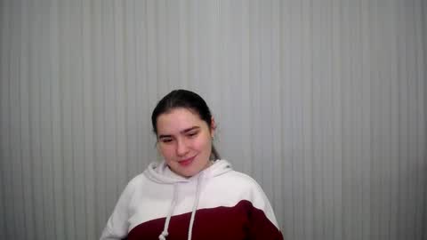 Snapshot of lovelyangel_xx chatting on 12-24-24, 12:22 lovelyangel_xx online show from 12-24-24, 12:22