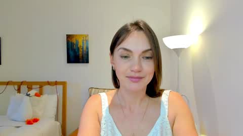 Mia online show from 01-02-25, 12:57