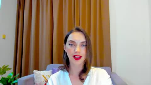 Mia online show from 10-18-25, 02:40