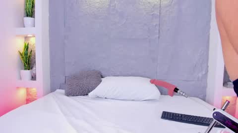 Lovely online show from 04-21-26, 05:28