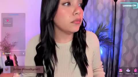 Snapshot of lovelygirl45 chatting on 02-10-25, 04:41 Valerie online show from 02-10-25, 04:41