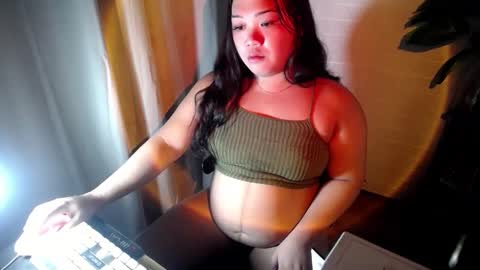 Snapshot of lovelyhot_christinexx chatting on 03-07-25, 01:53 Christine online show from 03-07-25, 01:53
