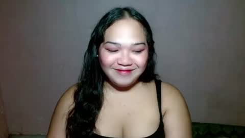 Snapshot of lovelyhot_christinexx chatting on 09-17-25, 06:59 Christine online show from 09-17-25, 06:59