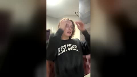 lovelylove127 online show from 03-14-26, 09:09