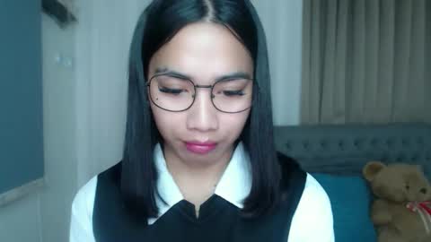 Snapshot of lovelymae18 chatting on 03-26-26, 11:32 lovelymae18 online show from 03-26-26, 11:32