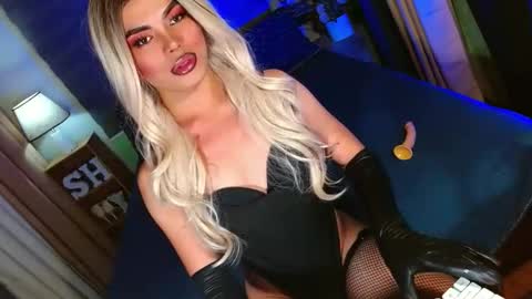 lovelymiss_shyna11 online show from 12-22-25, 11:29