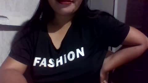 Snapshot of lovelymocha27 chatting on 11-16-25, 08:14 lovelymocha27s online show from 11-16-25, 08:14