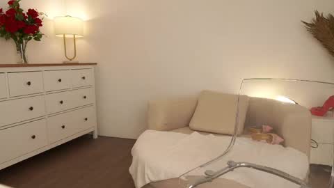 kim online show from 04-19-26, 06:10