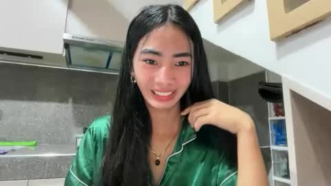 lovelyours_kishia online show from 04-19-26, 10:03