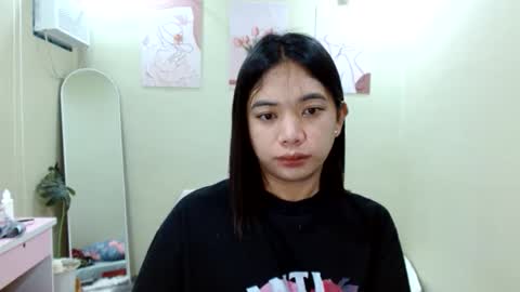 lovelypetitebigcock online show from 05-06-26, 04:45