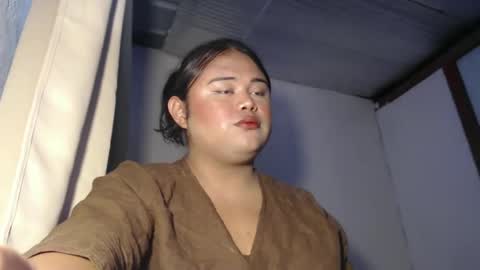 Snapshot of lovelypinaychubsx chatting on 01-03-25, 08:32 lovely online show from 01-03-25, 08:32